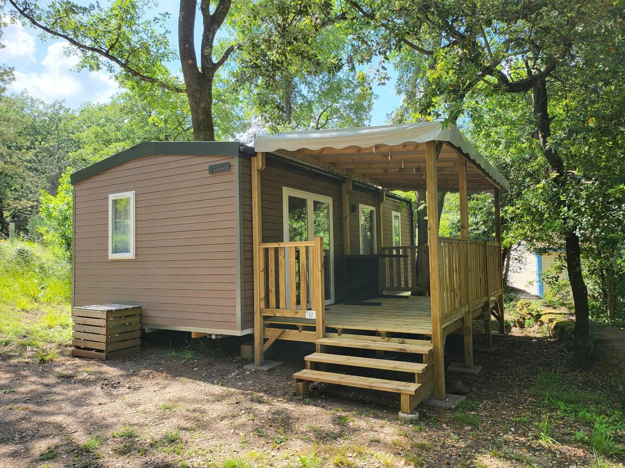 Monoblet Camping De Graniers מראה חיצוני תמונה